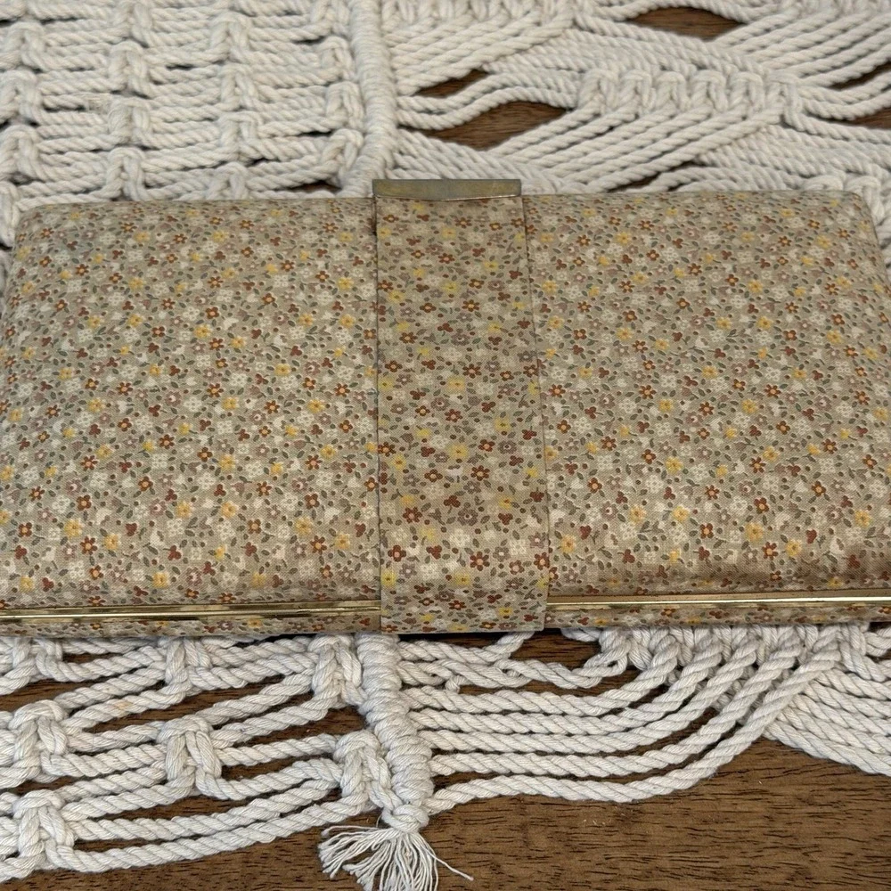 VTG Travel Jewelry Box Clamshell Hard Case Floral Gold Base Mirror MCM 70s 80s